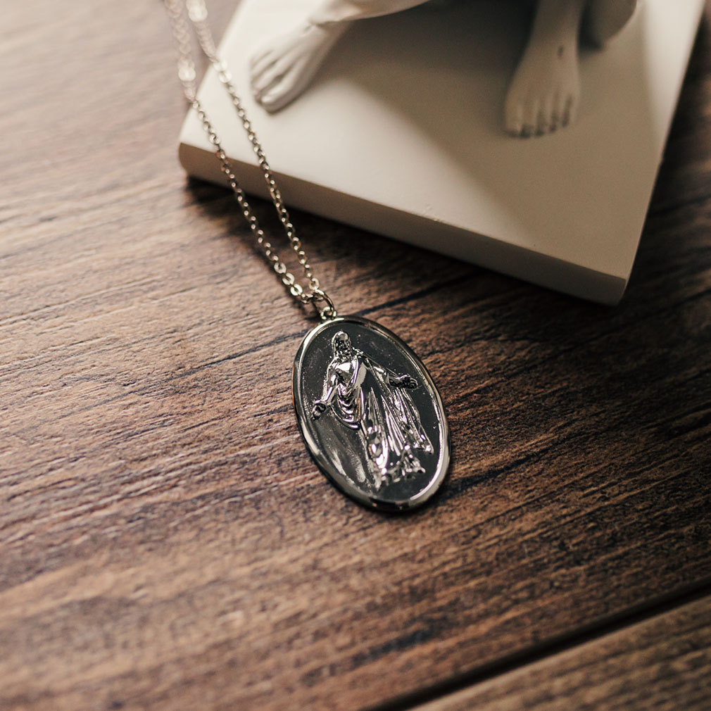 Jesus hot sale charm necklace